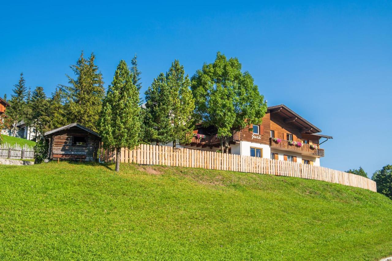 Bed and Breakfast Garni Juri Stern Exterior foto